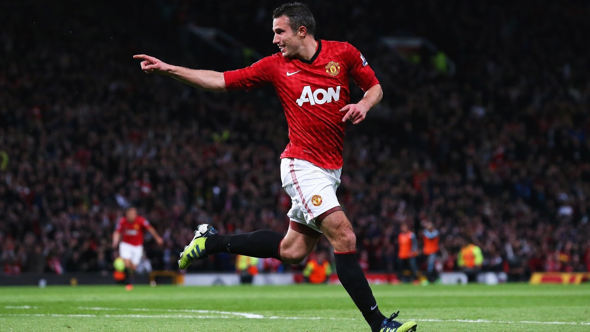 九游APP官网-达米恩·麦肯齐：凭借犀利的突破和细腻的传球，他不断为全黑队创造得分机会